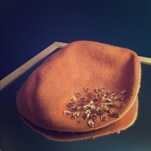 Hand sewn Beret - Camel color